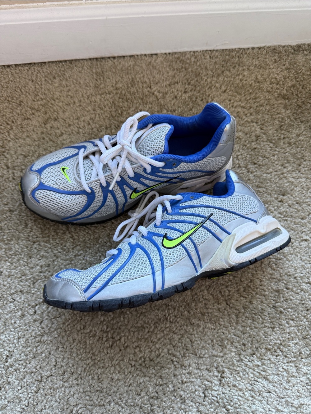 Women’s nike air max
